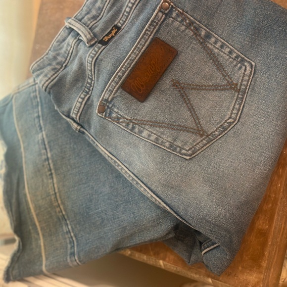 Wranglers Women’s high Rise trouser size 32x34 long - Picture 6 of 11